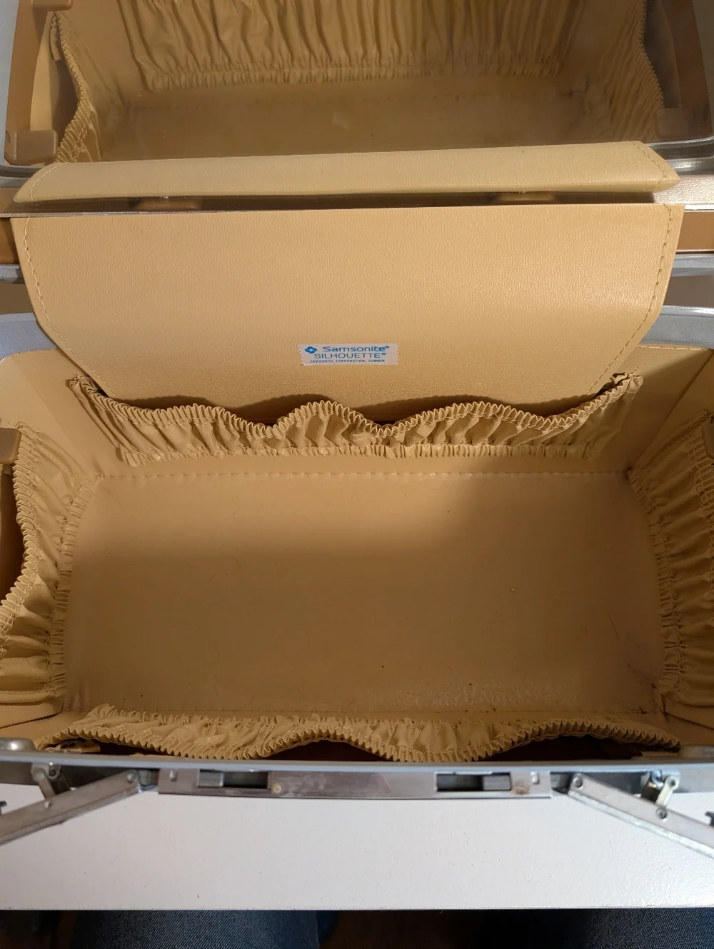 Vintage Samsonite Silhouette Train Case Gold Makeup Cosmetic Case Retro Luggage